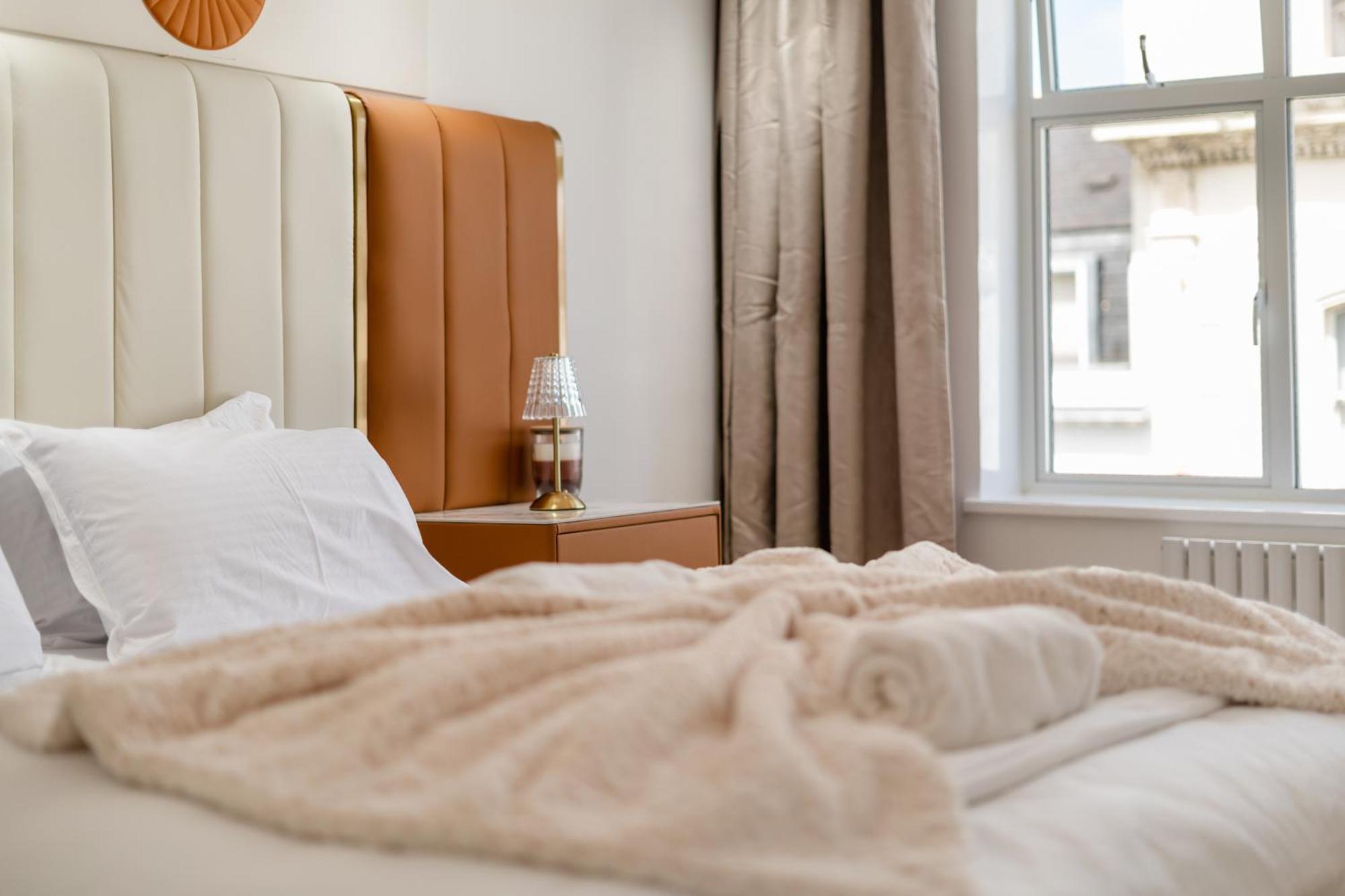 Apartment Prime Mayfair Luxury Stunning 2 Bedroom H12 London
