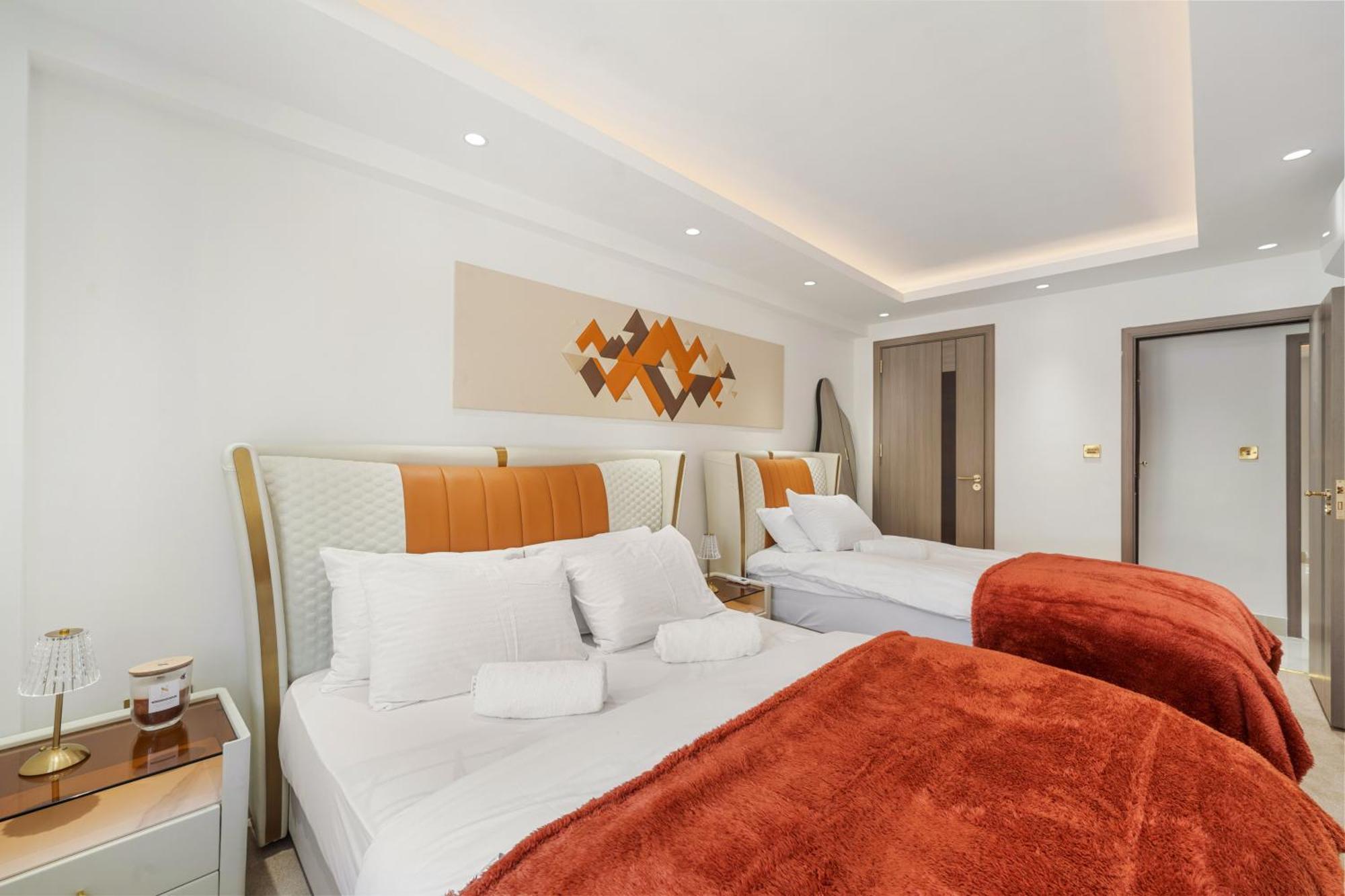 Prime Mayfair Luxury Stunning 2 Bedroom H12 London