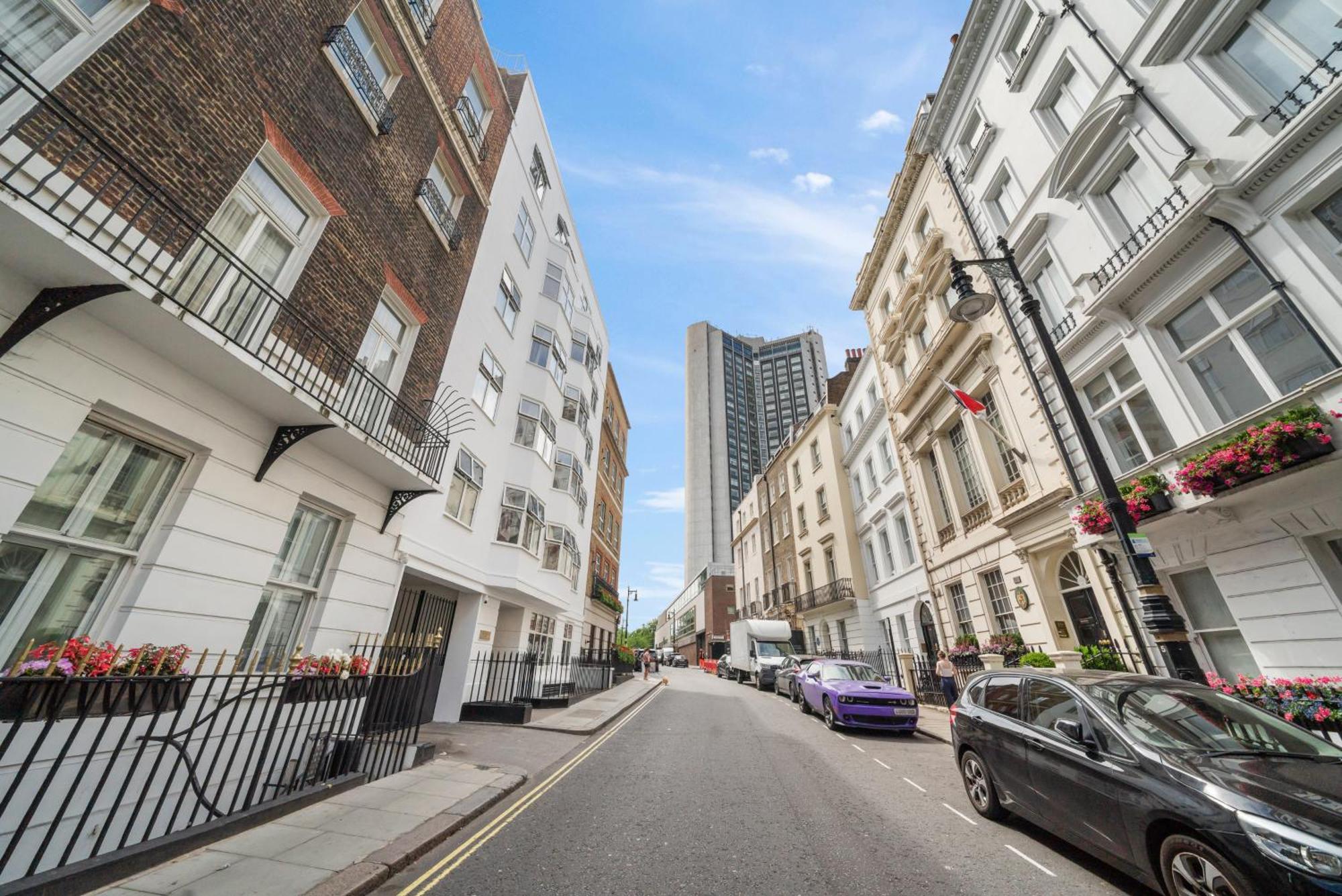 Prime Mayfair Luxury Stunning 2 Bedroom H12 * London