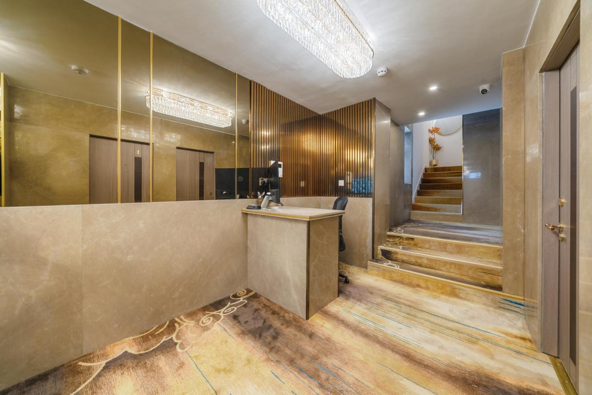 Prime Mayfair Luxury Stunning 2 Bedroom H12 Apartment *